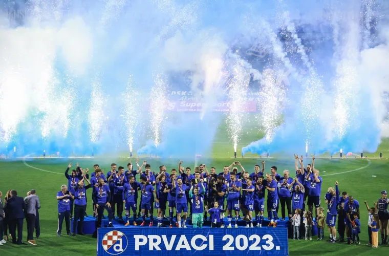Spektaklom na Maksimiru Dinamo službeno proslavio naslov i 24. titulu prvaka Hrvatske