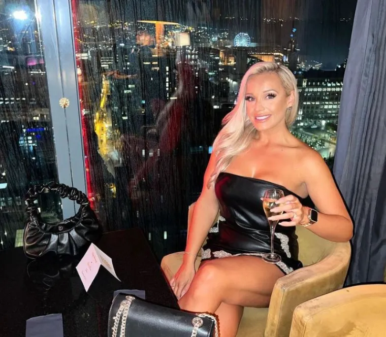 Zaručnik ju je ostavio zbog težine, a dvije godine poslije - postala je miss: Njezina priča tjera suze na oči