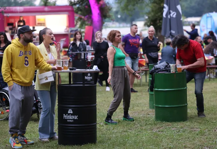 Razigrano, opušteno, šareno na zagrebačkom Jarunu: Zakotrljao se sedmi Food Truck Festival!