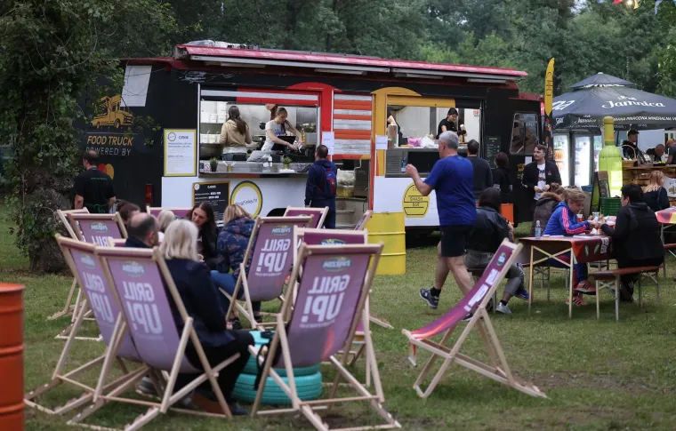 Razigrano, opušteno, šareno na zagrebačkom Jarunu: Zakotrljao se sedmi Food Truck Festival!