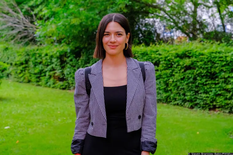 Dame u zelenom ukrale &scaron;ou: Lidija Bačić u&scaron;etala sa psom na party, ali daleko od toga da je jedina u koju se gledalo