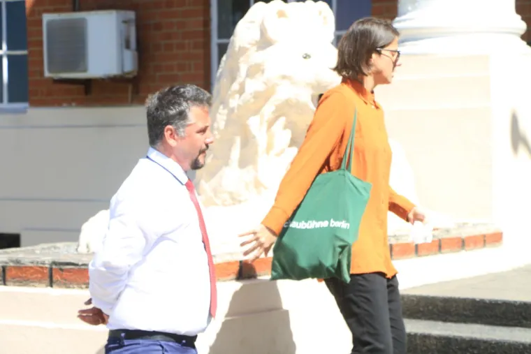 Pojavile se prve snimke: Pogledajte sretna lica Hrvata nakon oslobađajuće presude u Zambiji