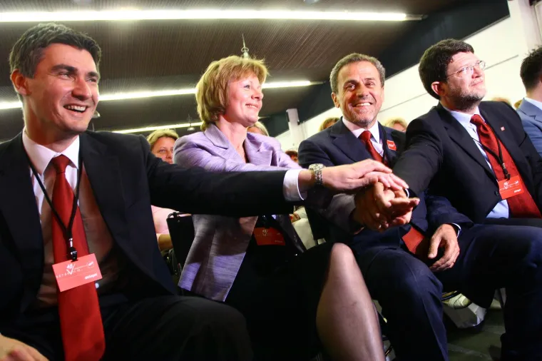 Prepoznajete li ovog zgodnog mladića? Potezao je pivo, kolegice ga ljubile, a pusu je dobio i od sada jednog pokojnika