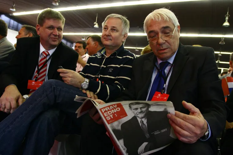 Prepoznajete li ovog zgodnog mladića? Potezao je pivo, kolegice ga ljubile, a pusu je dobio i od sada jednog pokojnika