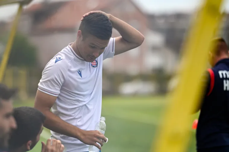 Hajdukovci potpuno slomljeni nakon pirove pobjede u Zapre&scaron;iću: Pogledajte kadrove s klupe Bijelih