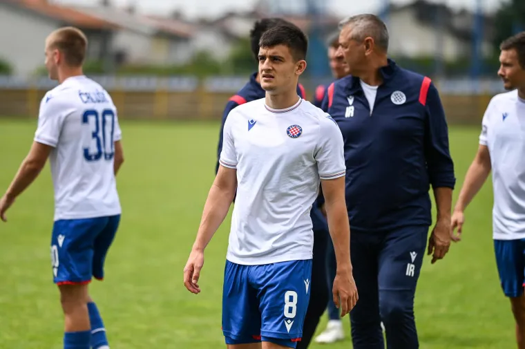 Hajdukovci potpuno slomljeni nakon pirove pobjede u Zapre&scaron;iću: Pogledajte kadrove s klupe Bijelih