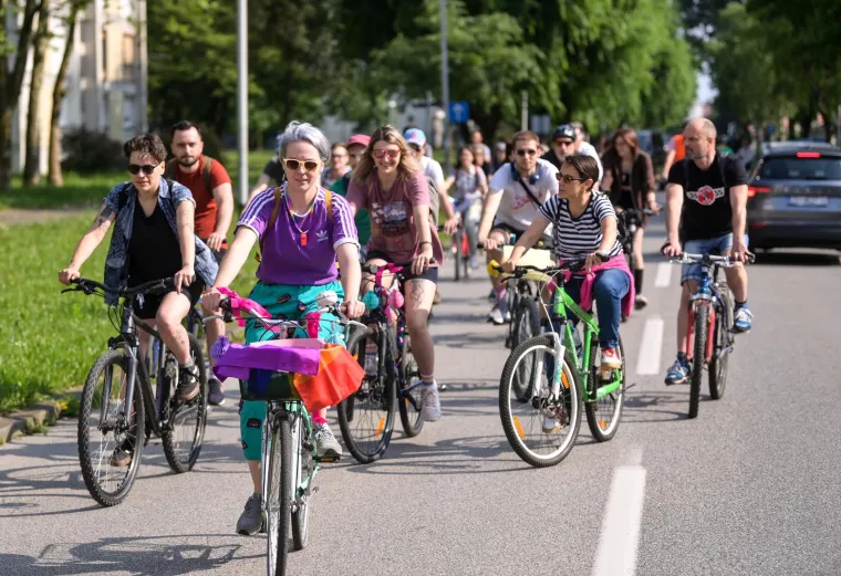 Pogledajte kako je protekao 'Pride ride' u Zagrebu: Sudionicima su se pridružili Boris Jokić i Maja Sever