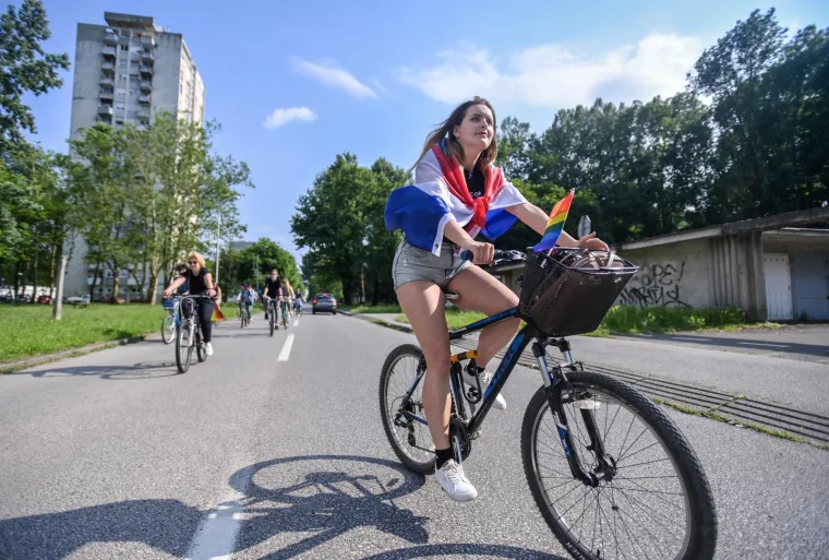 Pogledajte kako je protekao 'Pride ride' u Zagrebu: Sudionicima su se pridružili Boris Jokić i Maja Sever
