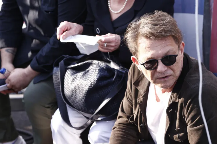 Na prosvjedu u Beogradu tisuće ljudi, do&scaron;li i studenti s transparentima: 'Srpsko proljeće se zaustaviti ne može'