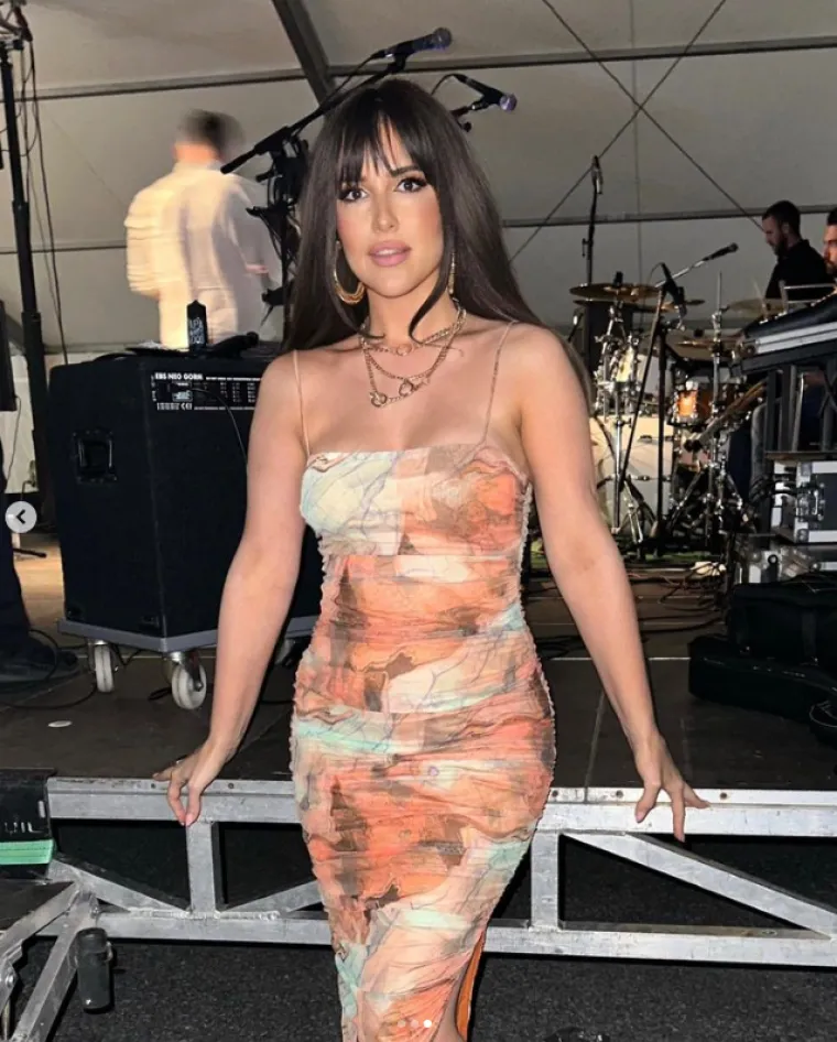 Lanu Jurčević prozvali su da je 'debela': Pa, pogledajte je u ovoj haljini! Nagla&scaron;ena je svaka oblina i izgleda kao milijun dolara