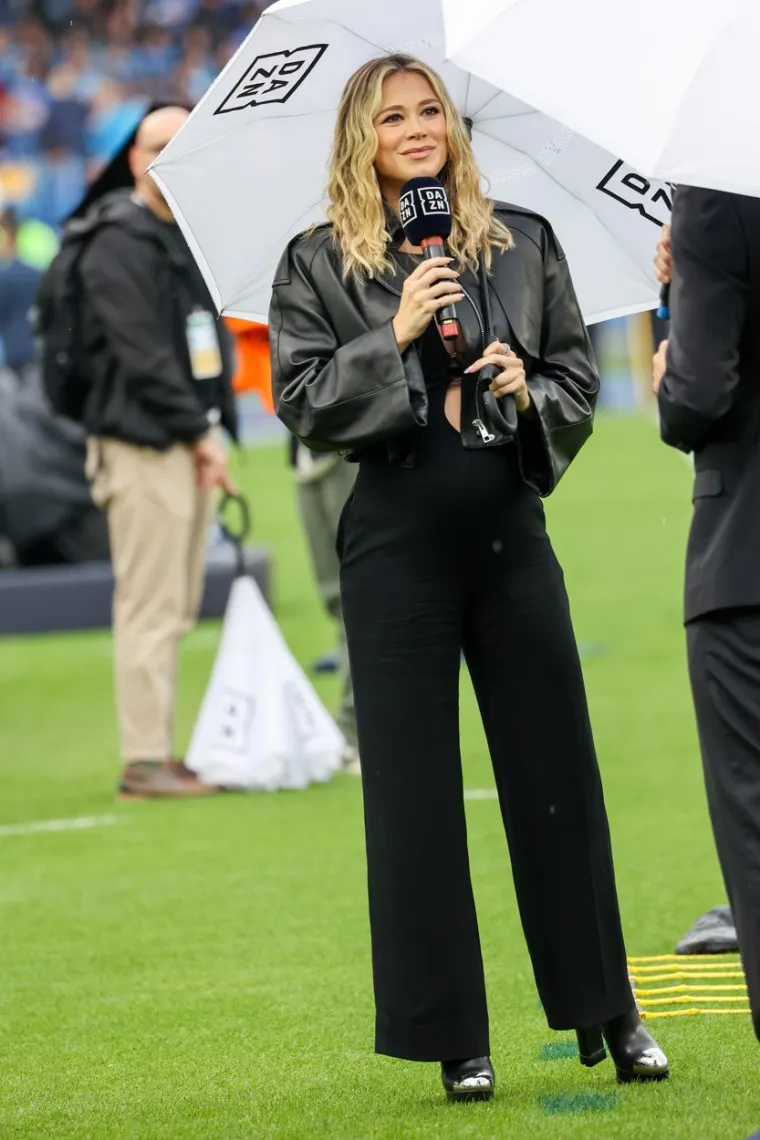 Diletta otkrila veliku vijest pa u &scaron;estom mjesecu trudnoće zablistala u haljini s visokim prorezom