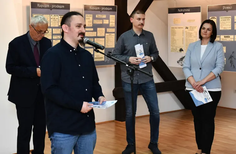 Od dama koje traže poznanstvo s poručnicima, do oženjenih pipničara, oglasi naših starih danas bi bili previše i za Facebook