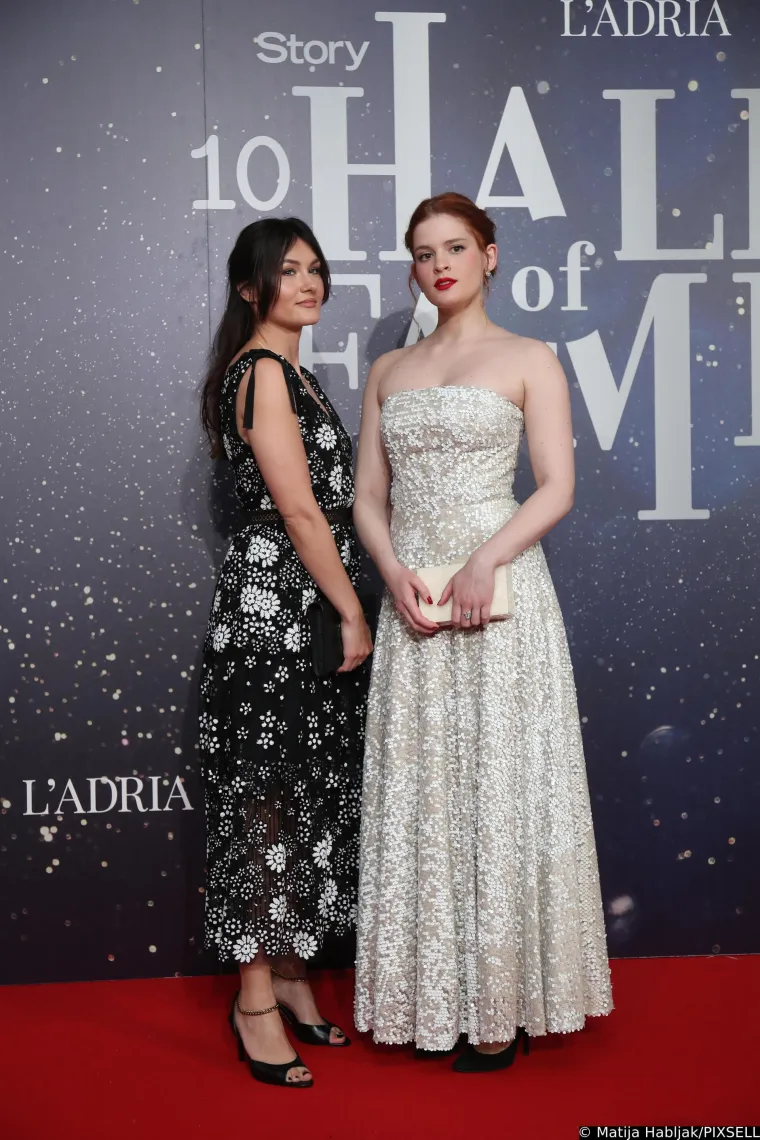 Lille, Nives, Žanamari, Domenica... Ludilo od haljina na crvenom tepihu, ali guza Elle Dvornik s razlogom je top tema