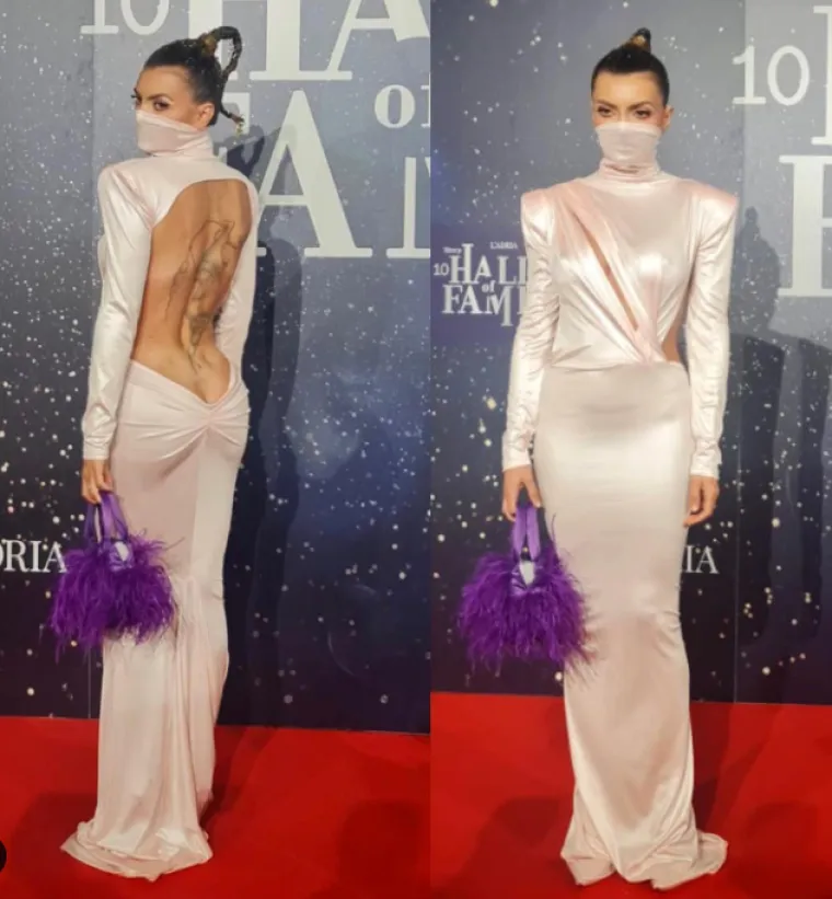 Je, nosila ih je! Ella Dvornik pokazala cijeli proces odijevanja najluđe haljine ikad i objasnila fenomen 'gole' guze