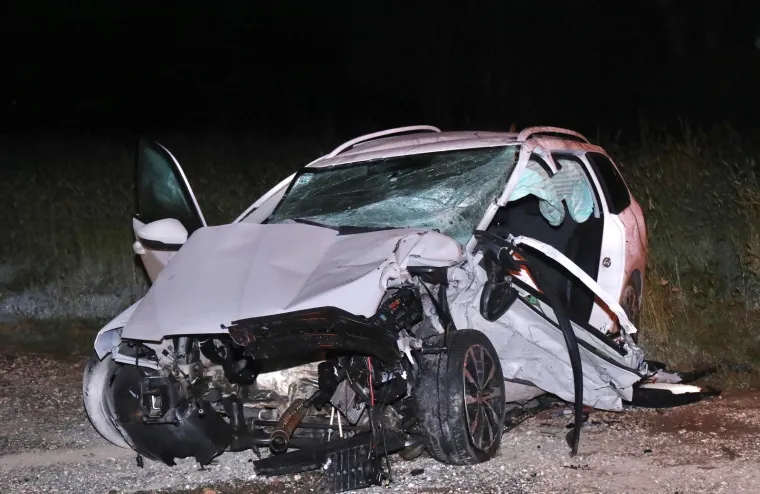 Prizori užasa kod Sinja: U stravičnoj prometnoj nesreći poginule dvije osobe, auti su uni&scaron;teni do neprepoznatljivosti