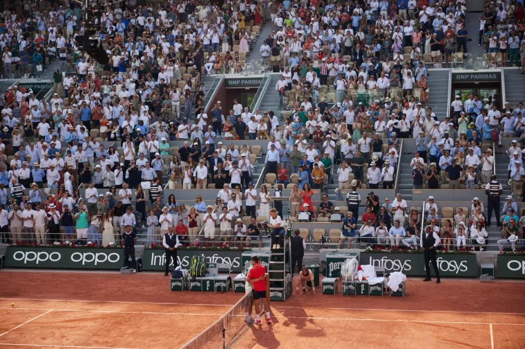 "Zadnje &scaron;to želite u mečevima su grčevi. Suosjećam s Carlosom, nadam se da će se brzo oporaviti i vratiti na teren", rekao je Đoković.