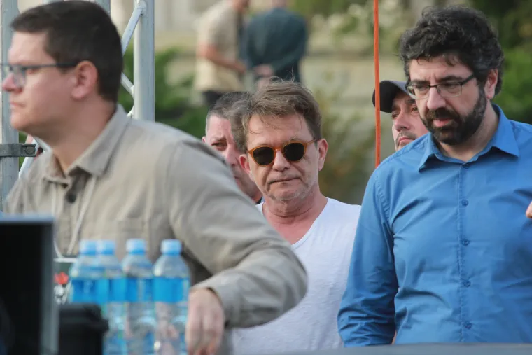 Jesu ovo braća Dalton? I na &scaron;estom masovnom prosvjedu u Beogradu građani vikali: 'Vučiću odlazi'