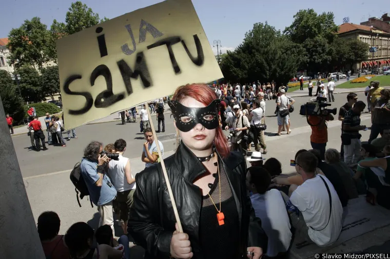 Povorka ponosa iz 2007. bila je najnasilnija u povijesti: Više od 30 pretučenih, spriječen napad Molotovljevim koktelima