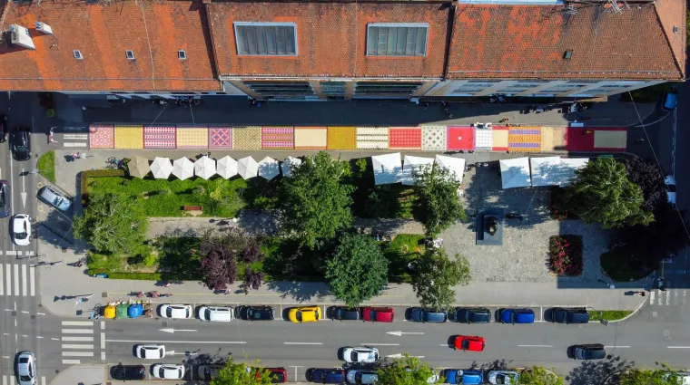 Šareno, ljetno, razigrano... Pogledajte kako iz zraka izgleda dnevni boravak u Maloj Martićevoj