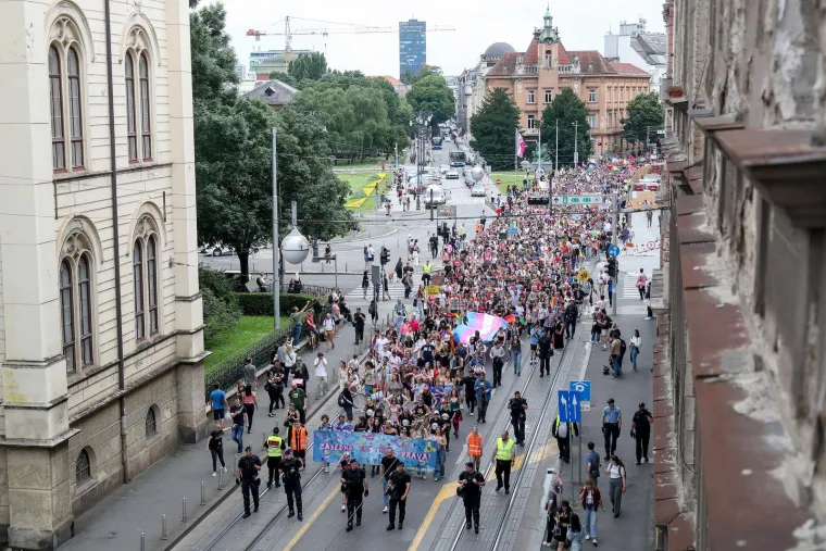 Tisuće ponosnih građana u srcu Zagreba u duginim bojama: 'Više ljubavi, manje mržnje'