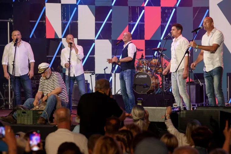 Mile Perkov i klapa Godimenti