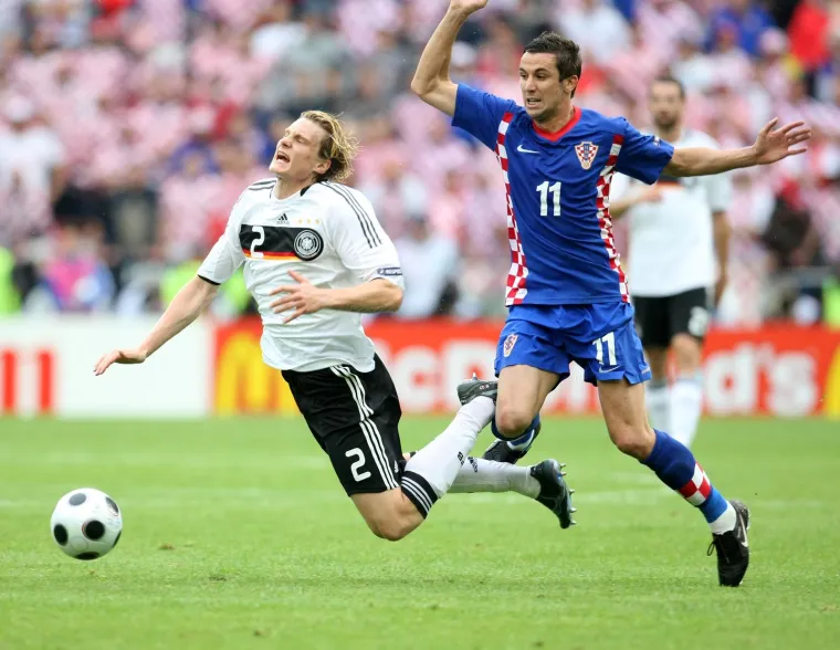 Ovako je to izgledalo prije točno 15 godina: Velika pobjeda Hrvatske u Klagenfurtu, onakvo navijanje i dalje se pamti