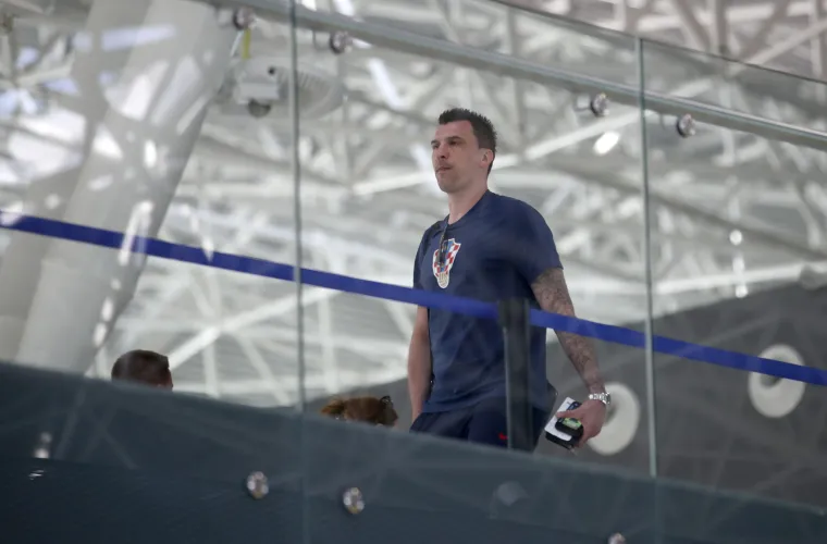 Vatreni otputovali na zavr&scaron;ni turnir Lige nacija: U avion se ukrcao i jako poznati lik na kojega izbornik Dalić nije mogao računati pro&scaron;loga tjedna