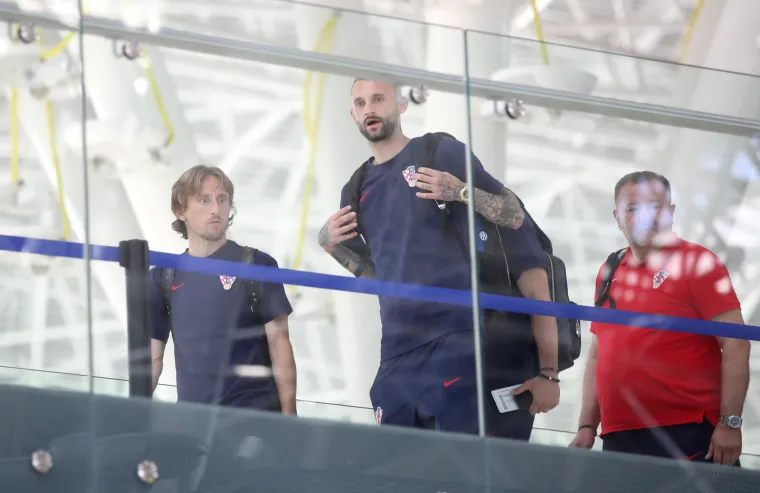 Vatreni otputovali na zavr&scaron;ni turnir Lige nacija: U avion se ukrcao i jako poznati lik na kojega izbornik Dalić nije mogao računati pro&scaron;loga tjedna