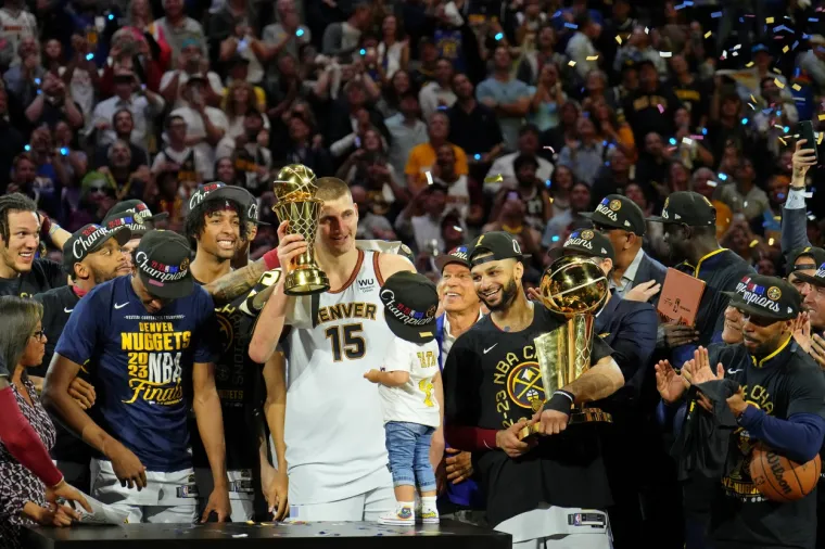 Nikola Jokić briljirao nakon osvajanja NBA naslova i MVP nagrade i pokazao veličinu