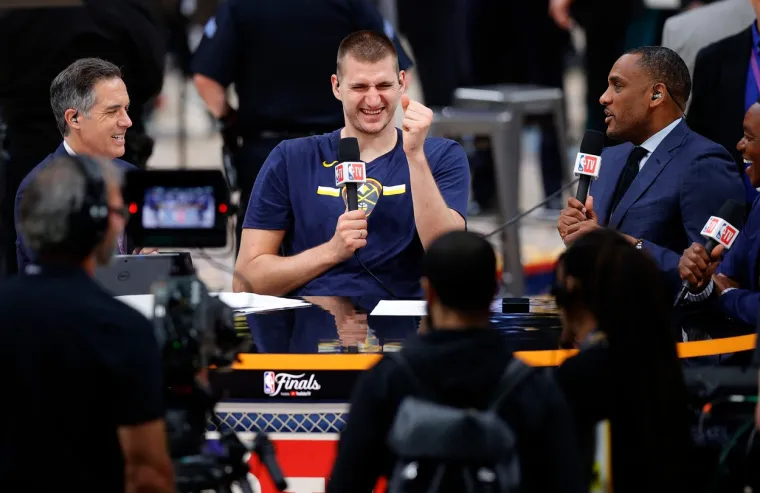 Nikola Jokić briljirao nakon osvajanja NBA naslova i MVP nagrade i pokazao veličinu