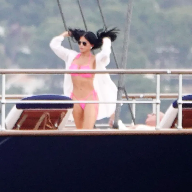 Bezos je "težak" oko 181 milijardu dolara, a na jahtu mora godi&scaron;nje potro&scaron;iti oko 25 milijuna dolara.