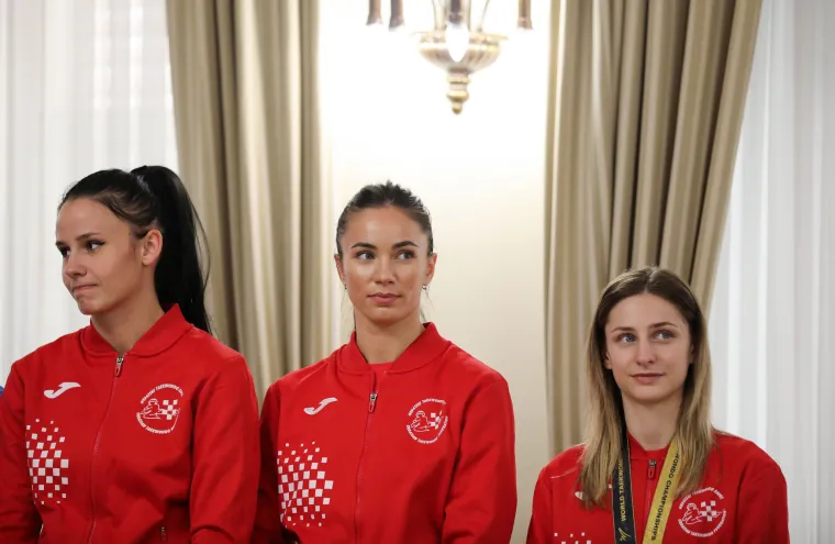 Plenković primio trofejne sportaše, a morao se srdačno rukovati i sa čovjekom s kojim se opako 'kačio'