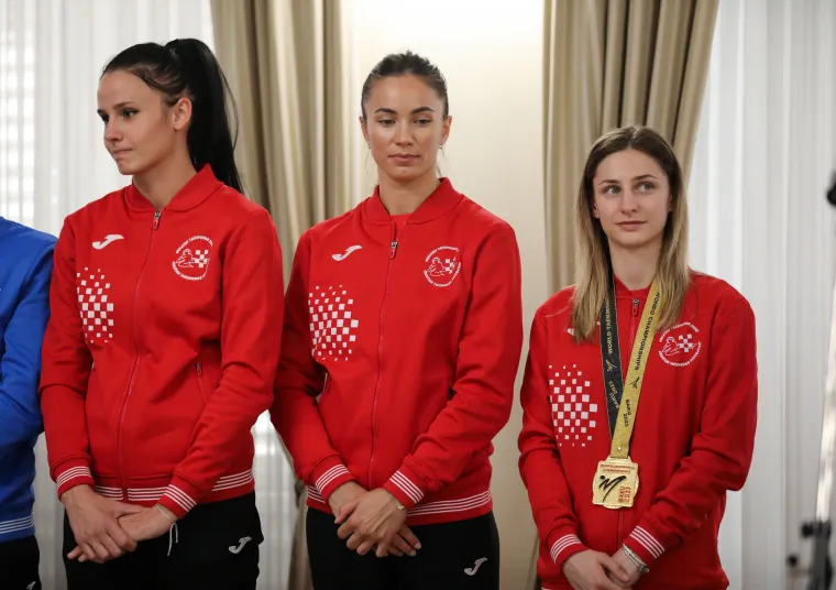 Plenković primio trofejne sportaše, a morao se srdačno rukovati i sa čovjekom s kojim se opako 'kačio'