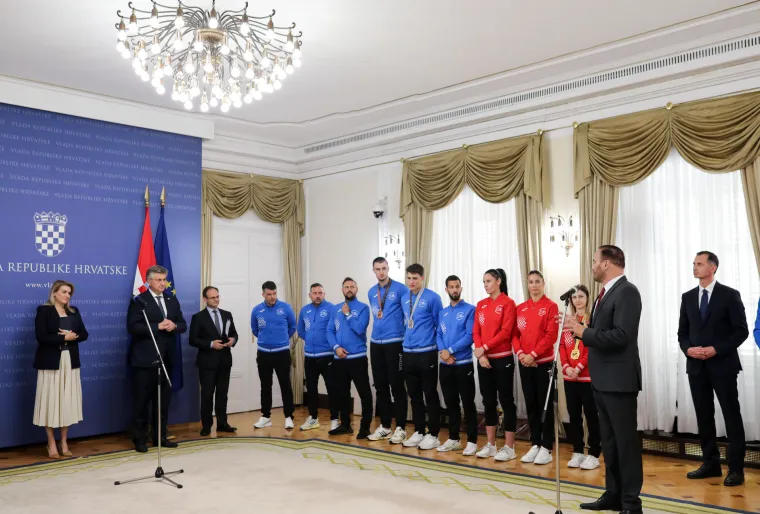 Plenković primio trofejne sportaše, a morao se srdačno rukovati i sa čovjekom s kojim se opako 'kačio'