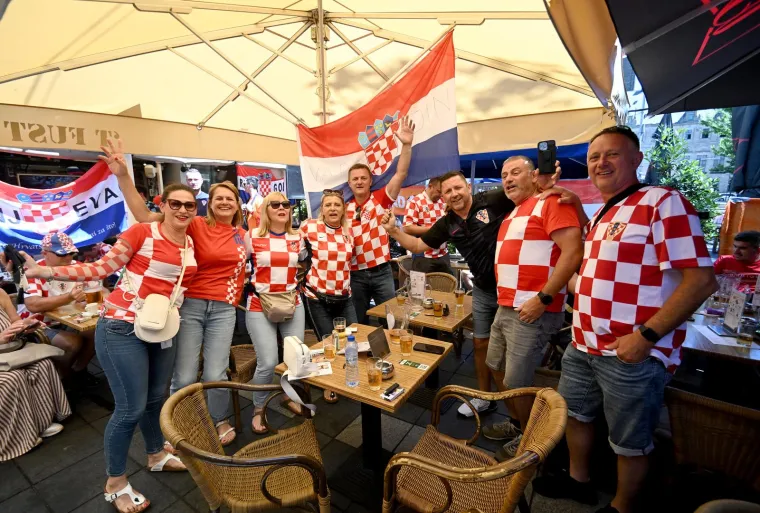 Kakva atmosfera na ulicama Rotterdama! Hrvati napravili svoju fan zonu, stigao i srebrni olimpijac