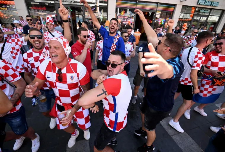 Kakva atmosfera na ulicama Rotterdama! Hrvati napravili svoju fan zonu, stigao i srebrni olimpijac