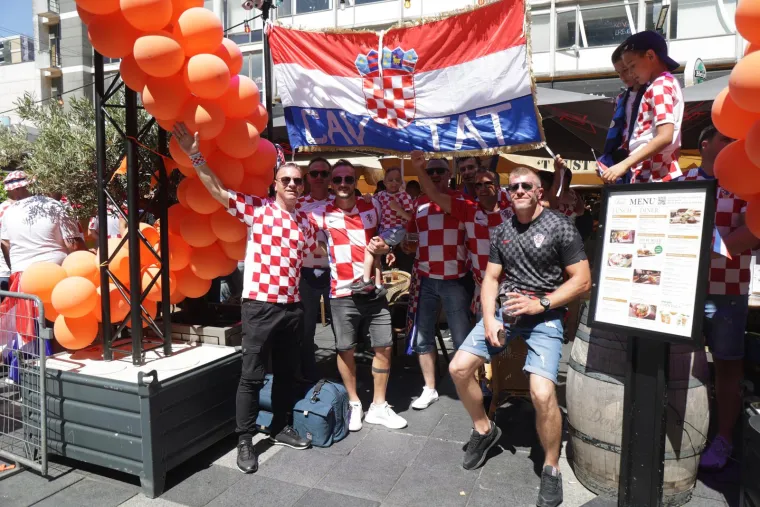 Kakva atmosfera na ulicama Rotterdama! Hrvati napravili svoju fan zonu, stigao i srebrni olimpijac