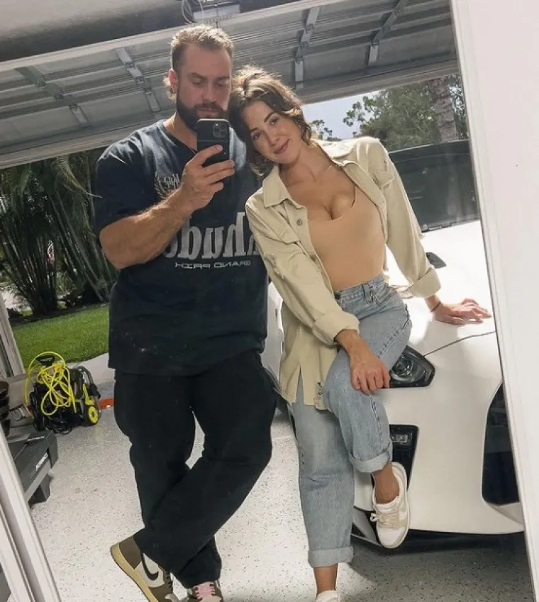 Ovaj granitni mu&scaron;karac magnet je za žene koje padaju u nesvjest kad ga vide bez majice: No, sve ima svoju cijenu