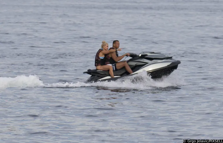 Bivši zaručnik Jennifer Lopez u Dubrovniku! Famozni Alex Rodriguez uživa na našoj obali sa zgodnom odabranicom