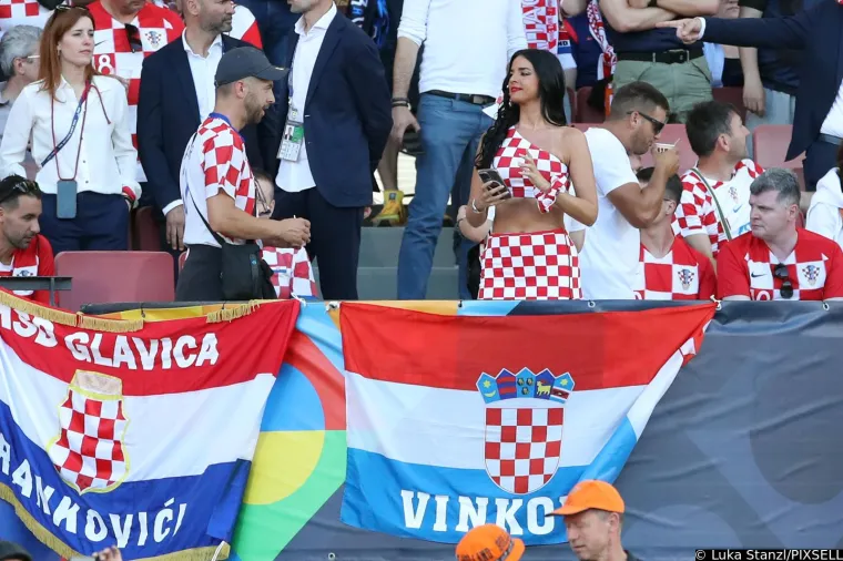 Ivanin seksepil mijenja zakone fizike: &Scaron;to se dogodilo tribinama? Knoll je ispala savr&scaron;eno, ali sjedala su 'fasovala'