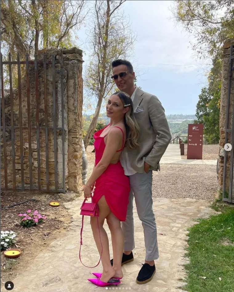 Sonja Kovač nikad provokativnija! Izvijala se u bikiniju pa guzu isturila prema kameri: 'Opet nam radi&scaron; srčane mane'