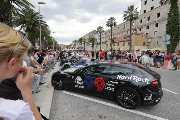 Najskuplji i najekskluzivniji cestovni reli na svijetu stigao je Split: Jurilice se parkirale na Rivi