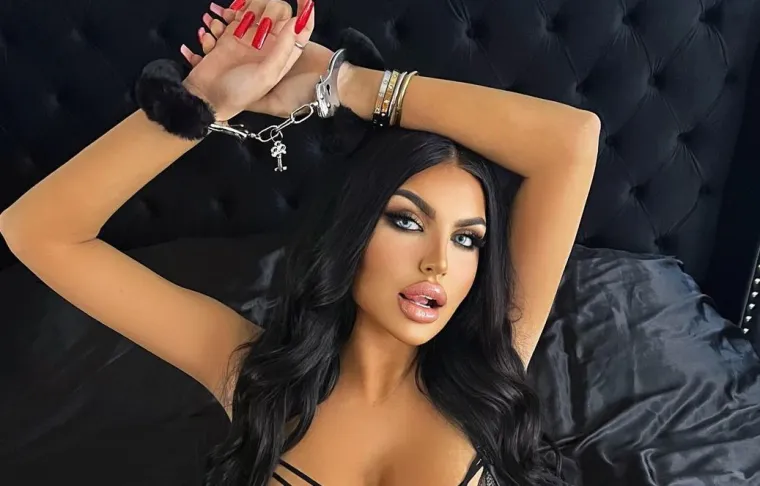 "Ne mogu vjerovati", "Kakve fotke", "Leno, ubija&scaron;", "Kakva žena", "Bez teksta sam", Ovo je bolje od Playboya", nizali su se komentari na Magdaleninu seksi kompilaciju fotografija - vi&scaron;e pogledajte u nastavku...