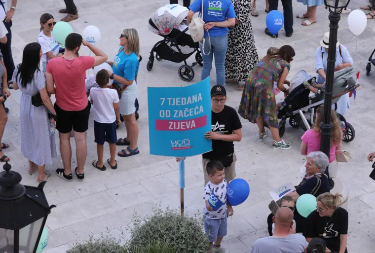 "Da bi bija velik prvo moraš bit mal! I u Splitu se hodalo za život: Skupilo se oko 2000 ljudi