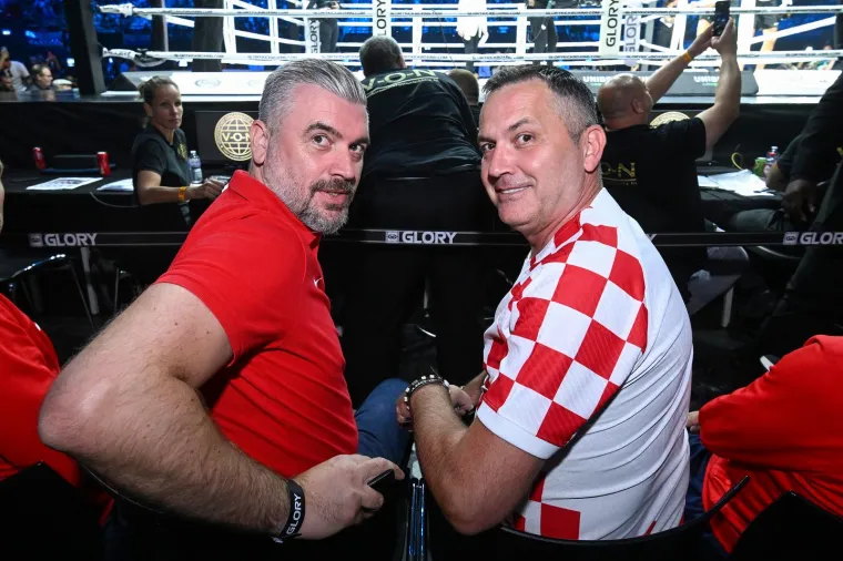 Obećanje je ispunjeno: Delegacija HNS-a u Rotterdamu stigla na borbu karijere Antonija Plazibata