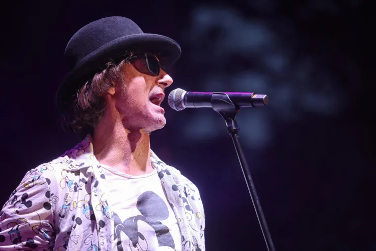 Psihomodo pop proslavio rođendan koncertom u Sigetu: Gobac se skinuo i zapalio publiku