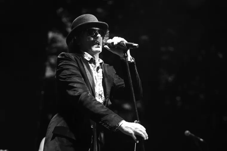 Psihomodo pop proslavio rođendan koncertom u Sigetu: Gobac se skinuo i zapalio publiku