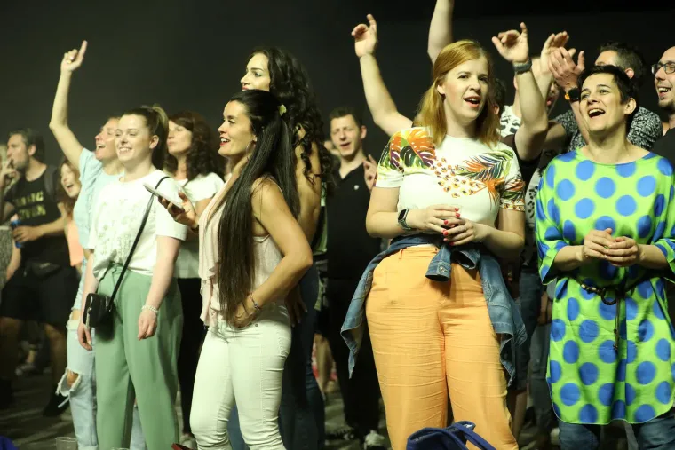 Colonia, E.T. i Karma rasplesali Opatiju poznatim dance hitovima iz devedesetih