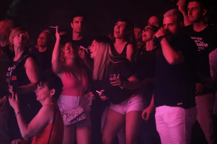 Colonia, E.T. i Karma rasplesali Opatiju poznatim dance hitovima iz devedesetih