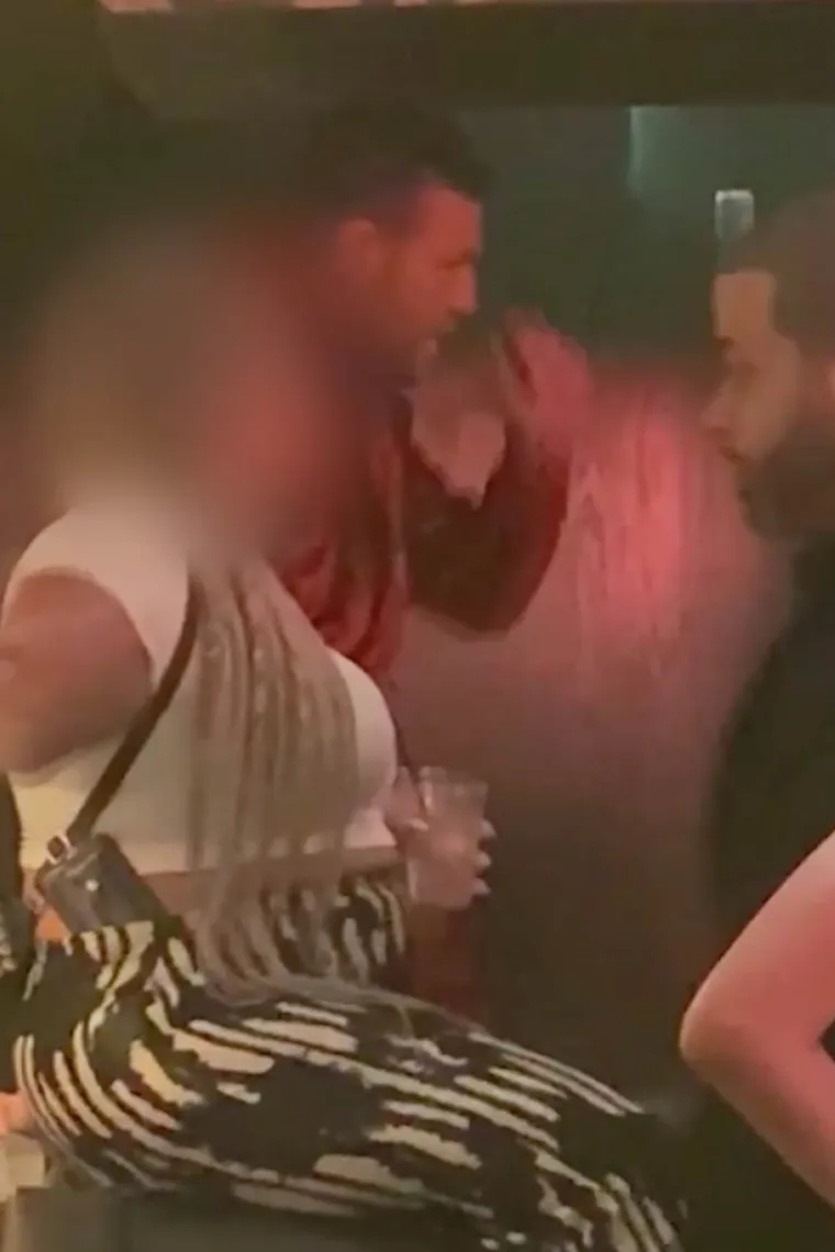 Ovo je žena koja je optužila McGregora za silovanje: Viđena je s njim za stolom samo nekoliko minuta nakon navodnog napada